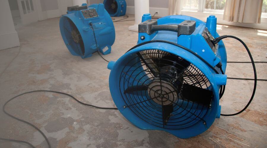 Why choose water damage restoration service for burst pipe water damage in Flint